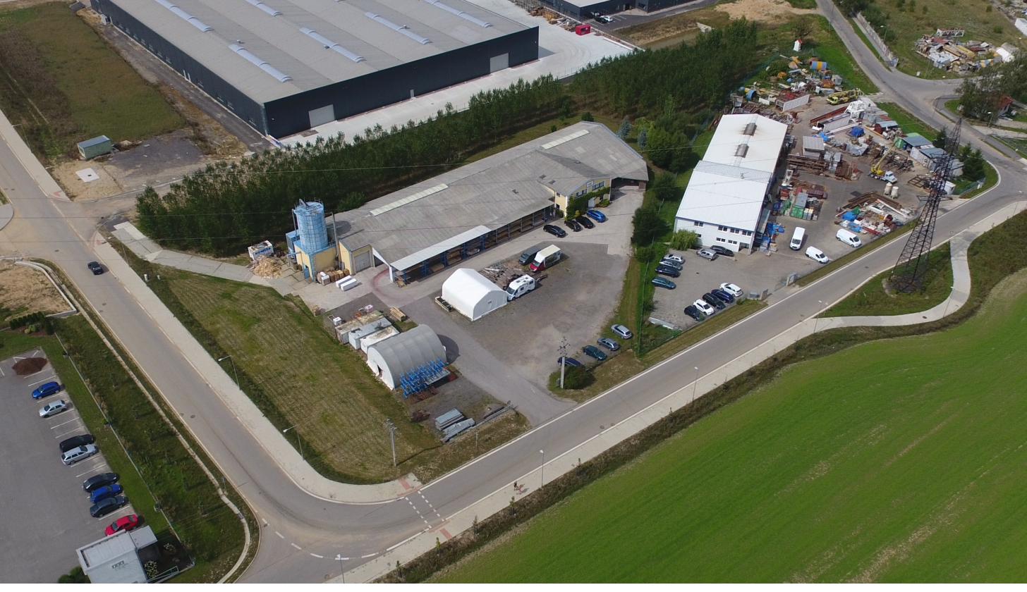 Möbelproduktion in Týn nad Vltavou, Tschechien